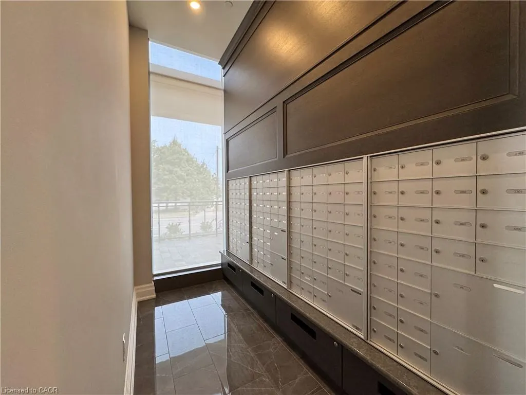 2060 Lakeshore Road, #405