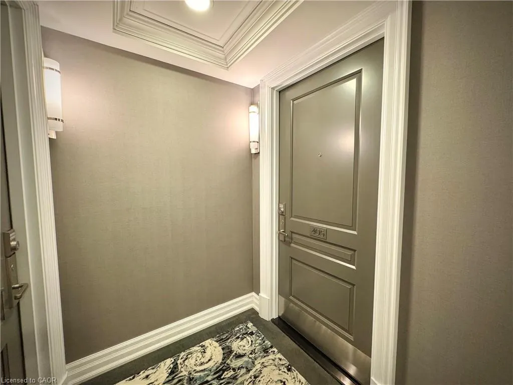 2060 Lakeshore Road, #405