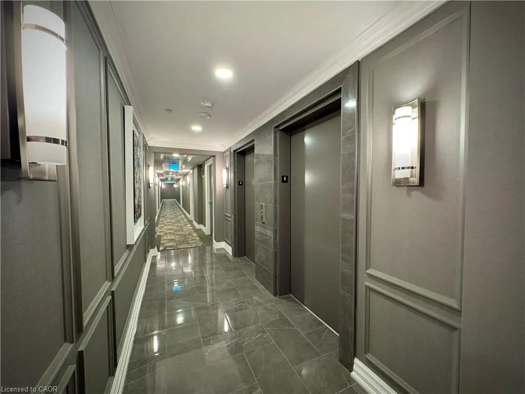 2060 Lakeshore Road, #405