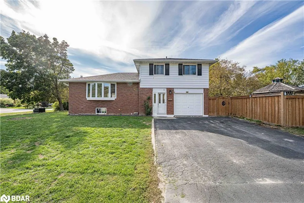 28 Gibbard Crescent