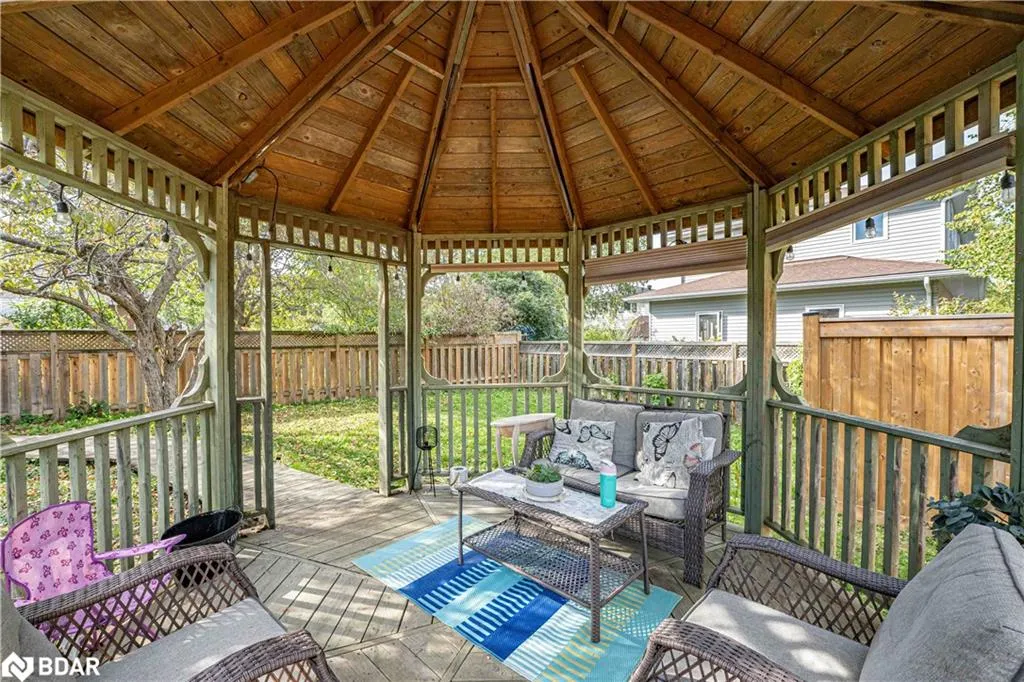 28 Gibbard Crescent
