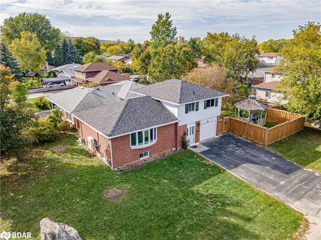 28 Gibbard Crescent