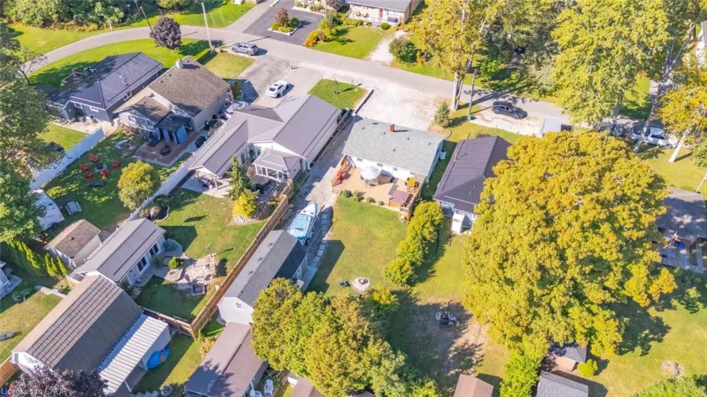 52 Ridgewood Dr Drive
