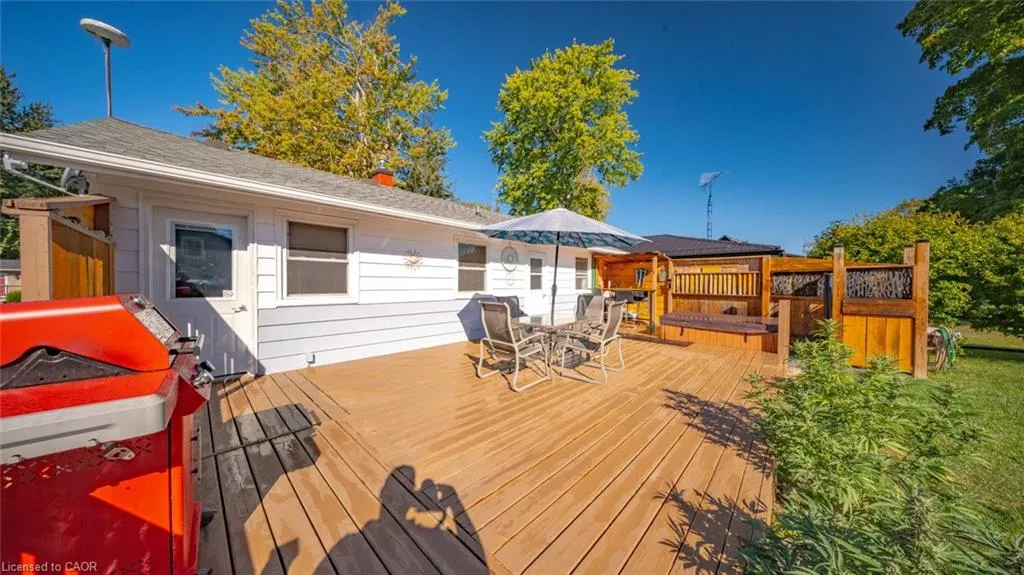 52 Ridgewood Drive
