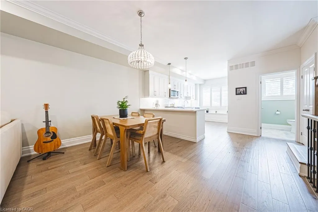 111 Wilson Street, #6