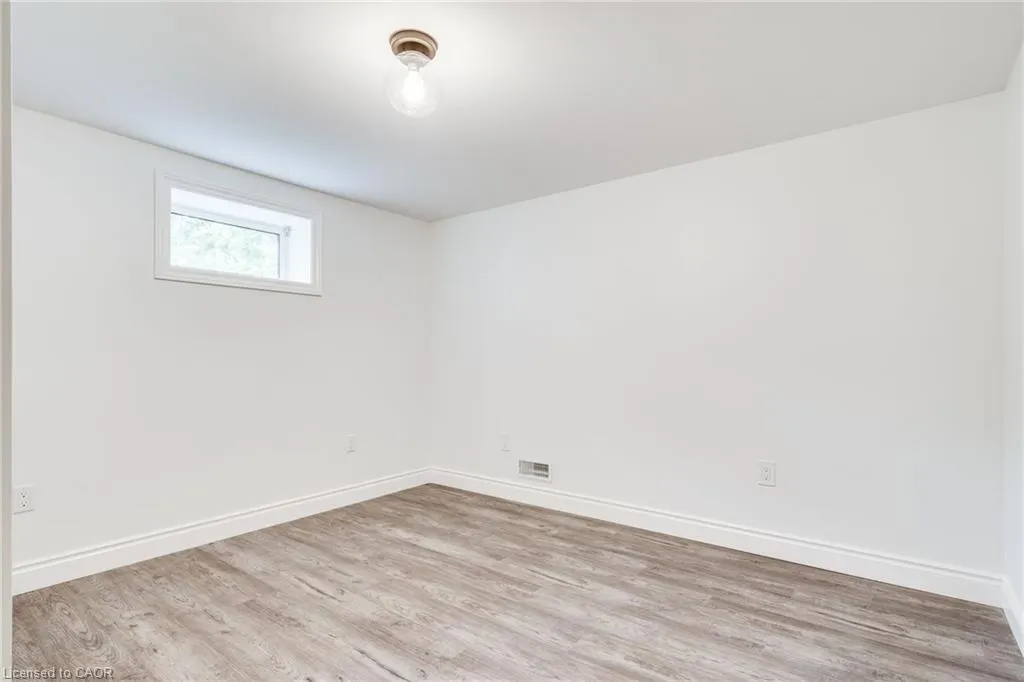 236 Fernwood Crescent, #2