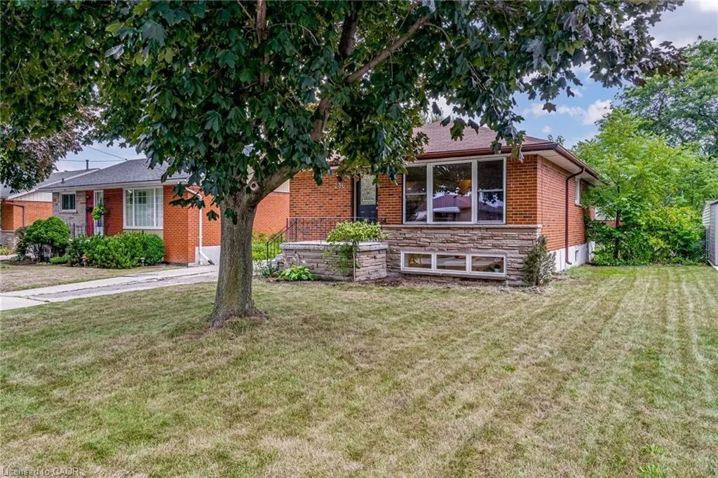 236 Fernwood Crescent, #2