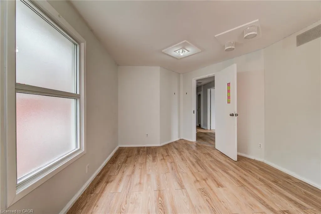 19 Schneider Avenue