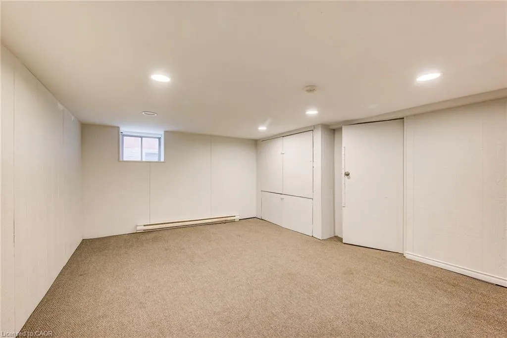 19 Schneider Avenue