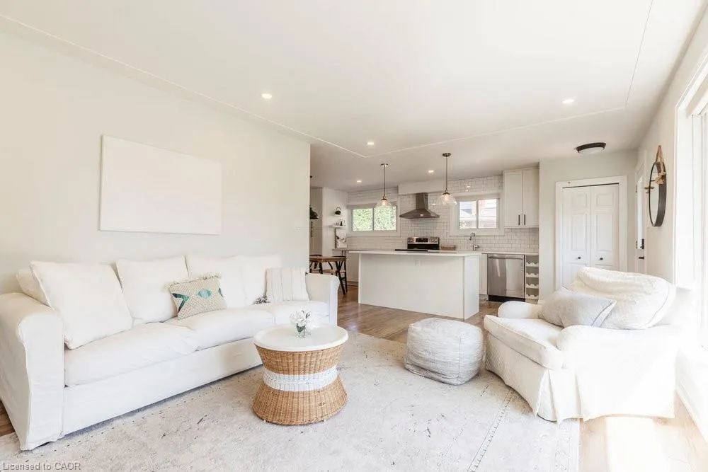 166 West 33rd Street, #1