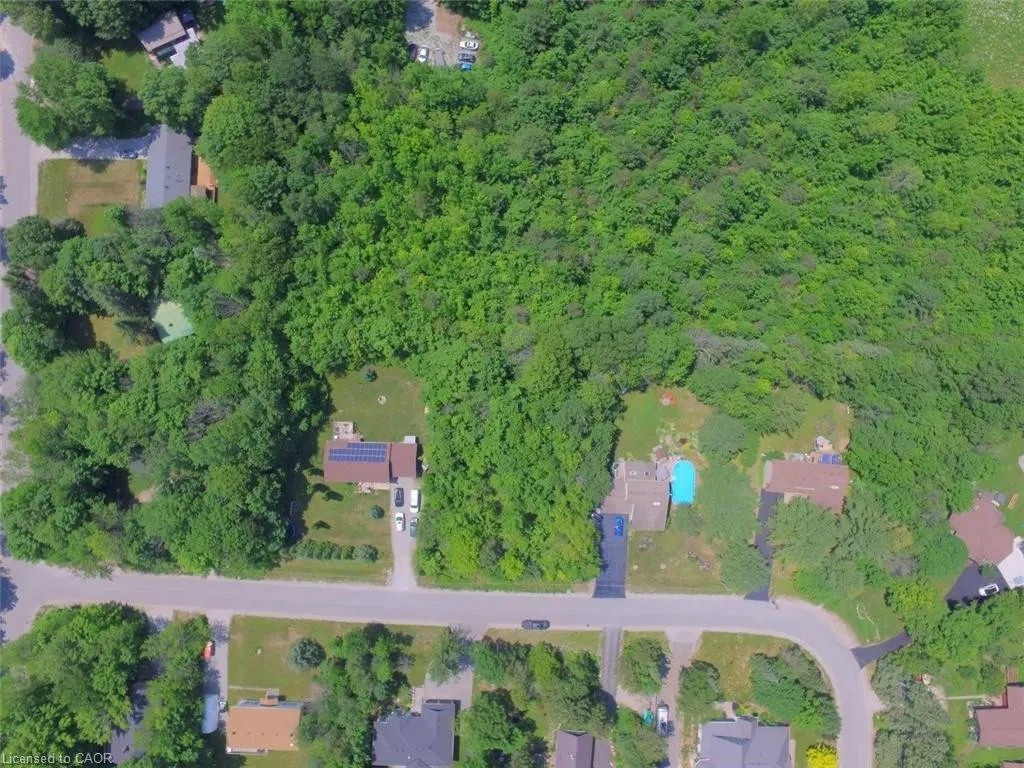 6 Glacier Crescent