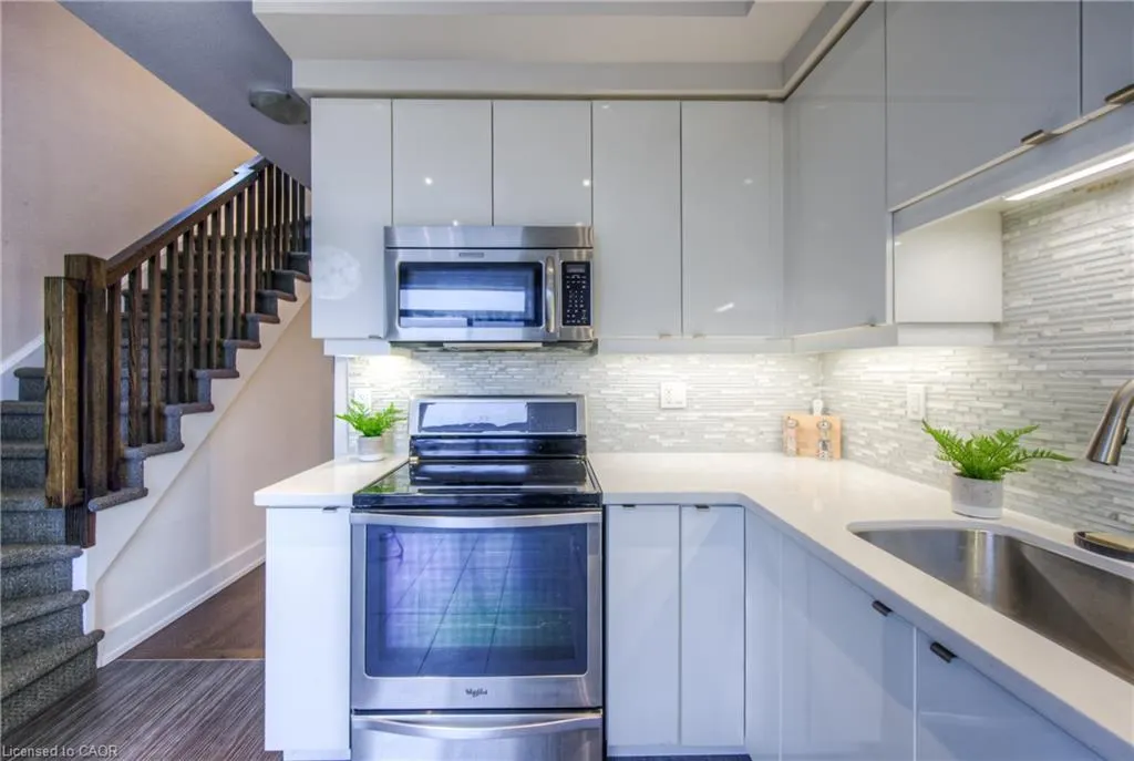 342 Mill Street, #19