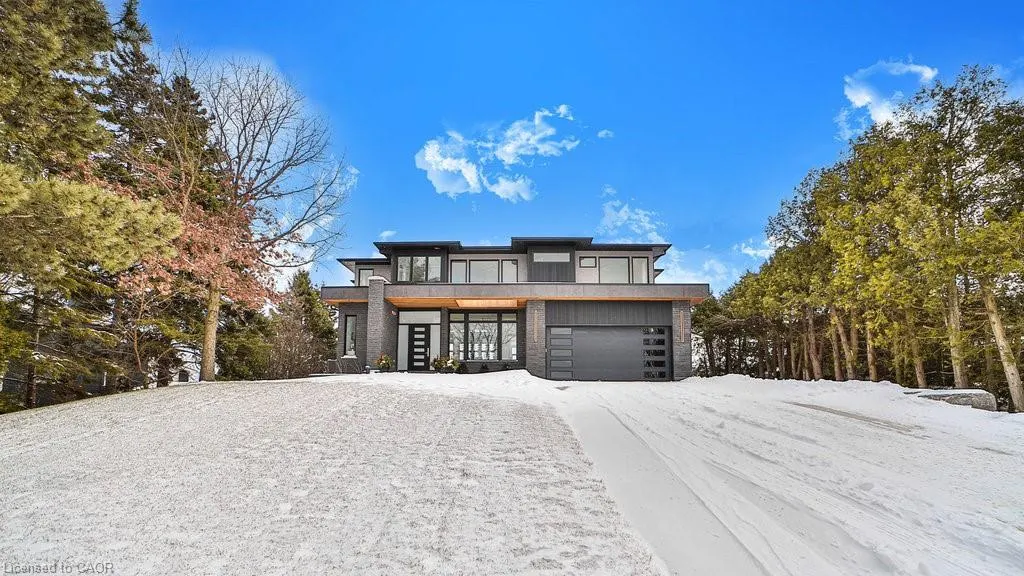 2284 Sideroad 1