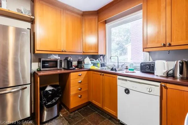 27 Dromore Crescent