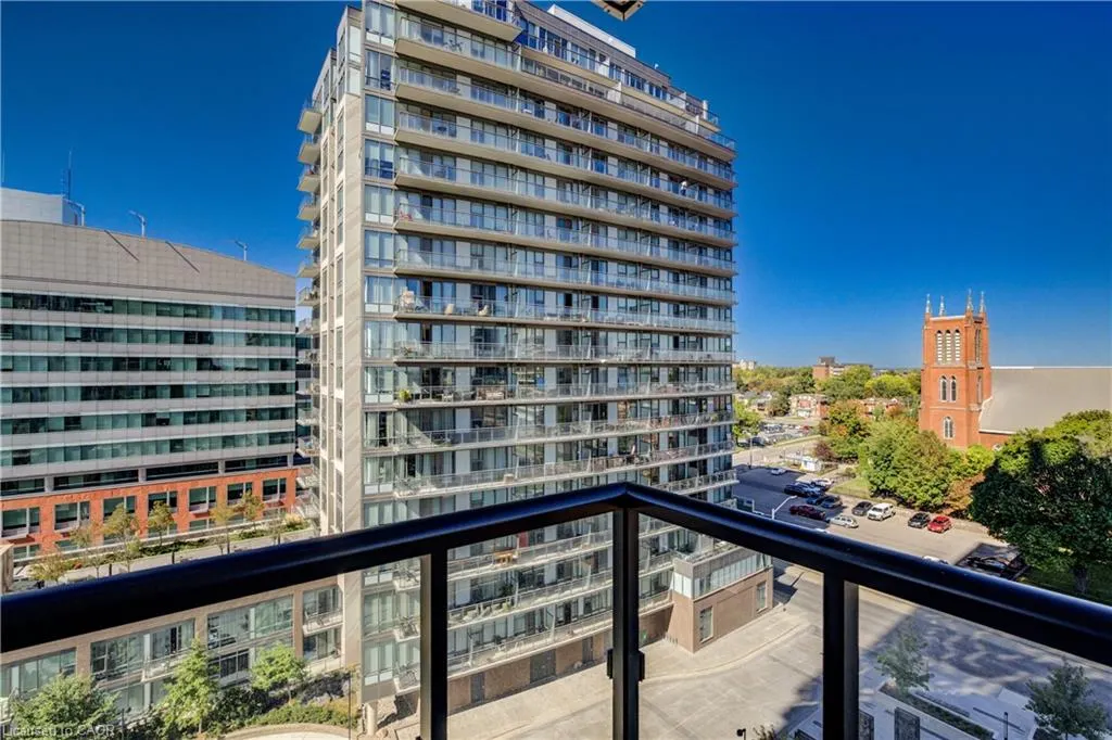 55 Duke Street W, #802