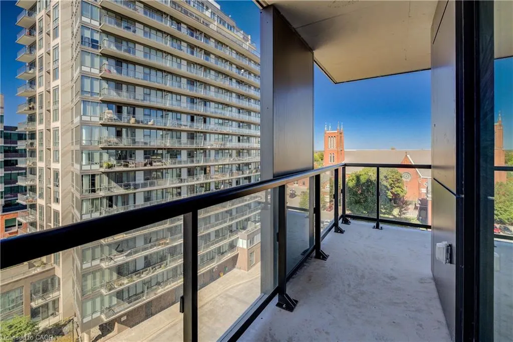 55 Duke Street W, #802