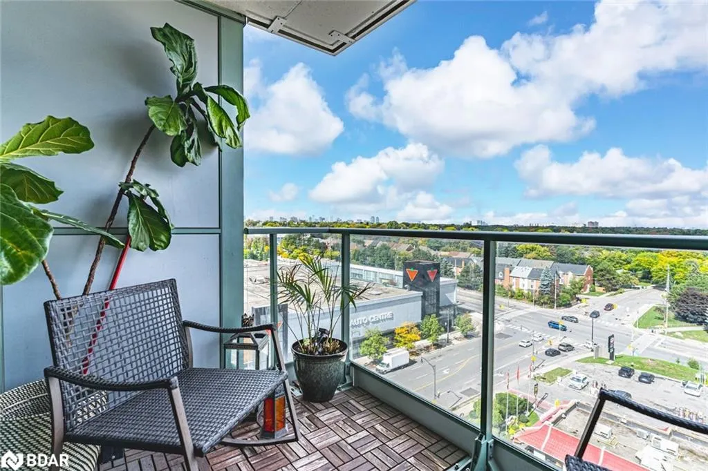 15 Singer Court, #1106