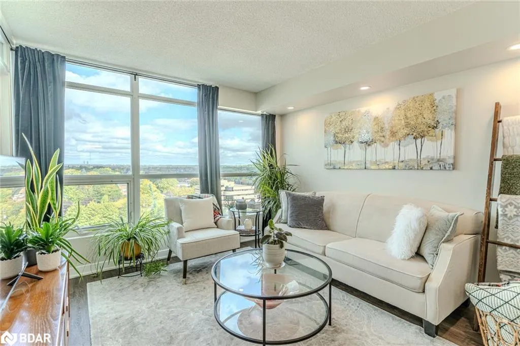 15 Singer Court, #1106