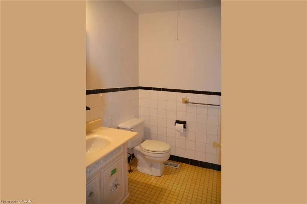 564 Appleby Line