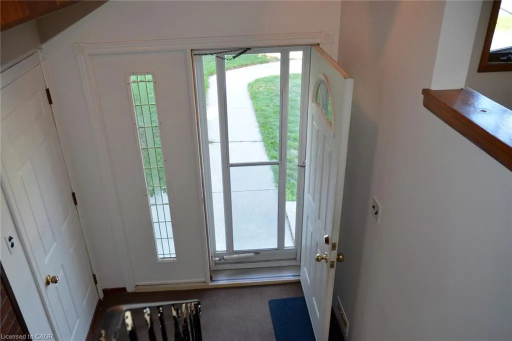 564 Appleby Line