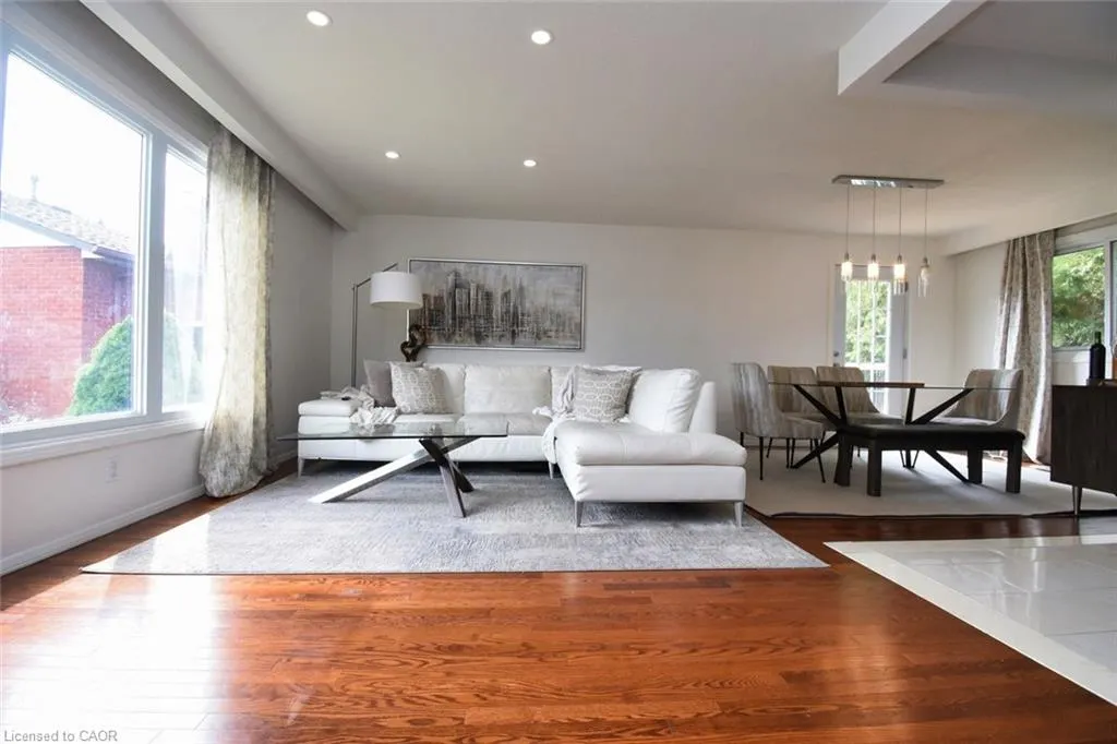 14 Basin Crescent