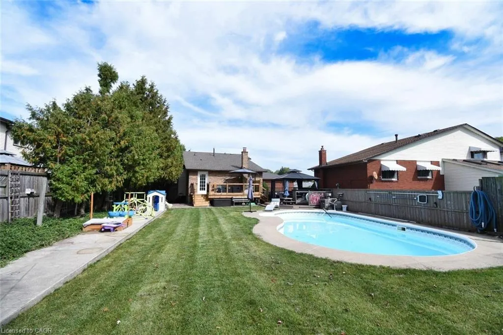 14 Basin Crescent