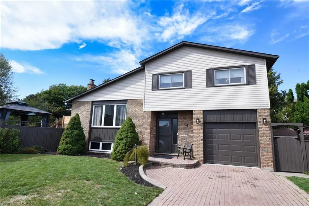 14 Basin Crescent