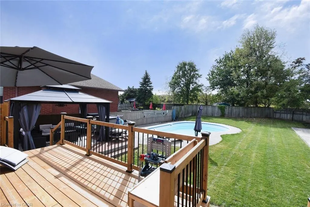 14 Basin Crescent