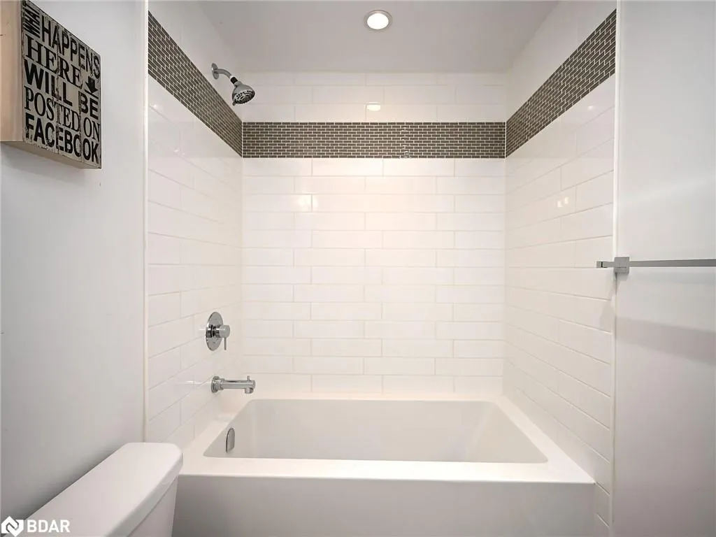 55 Speers Road, #1210