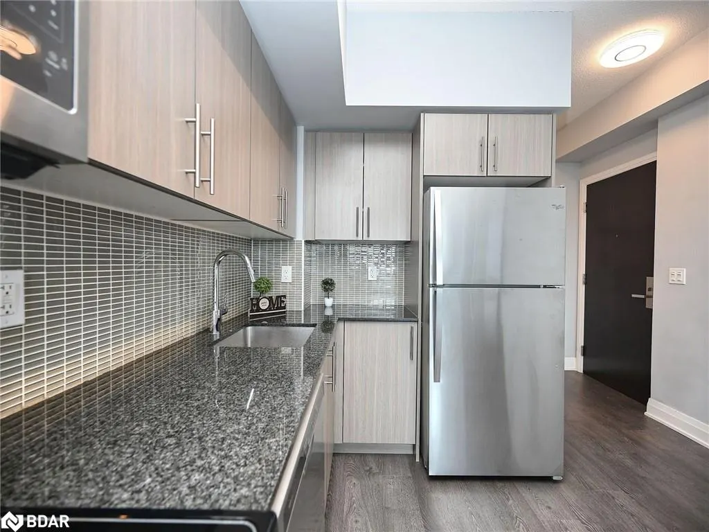 55 Speers Road, #1210
