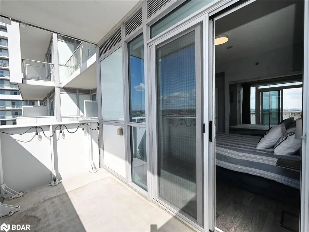 55 Speers Road, #1210