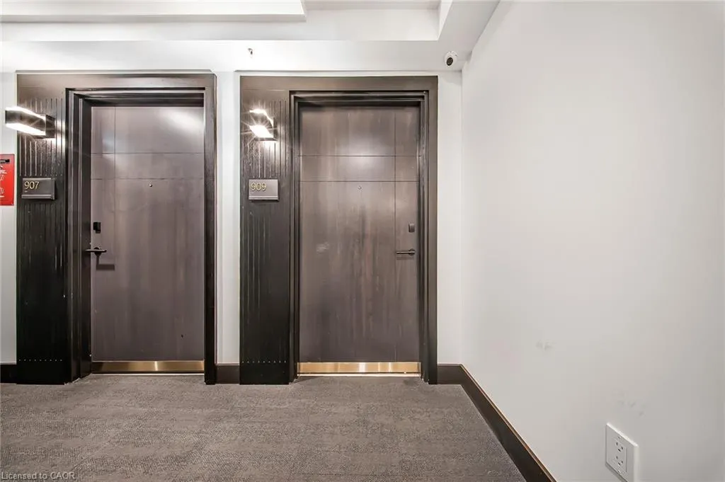 145 Columbia Street W, #909