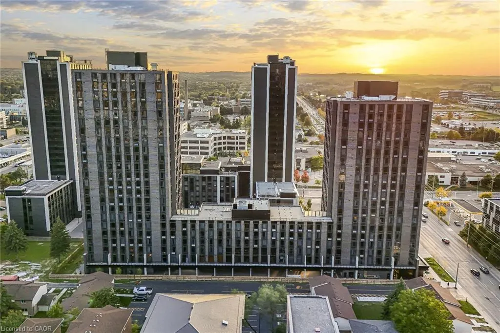 145 Columbia Street W, #909