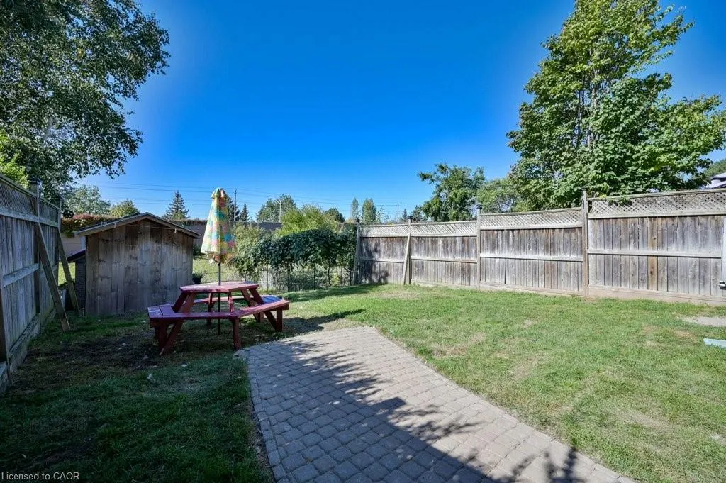 107 Dinison Crescent