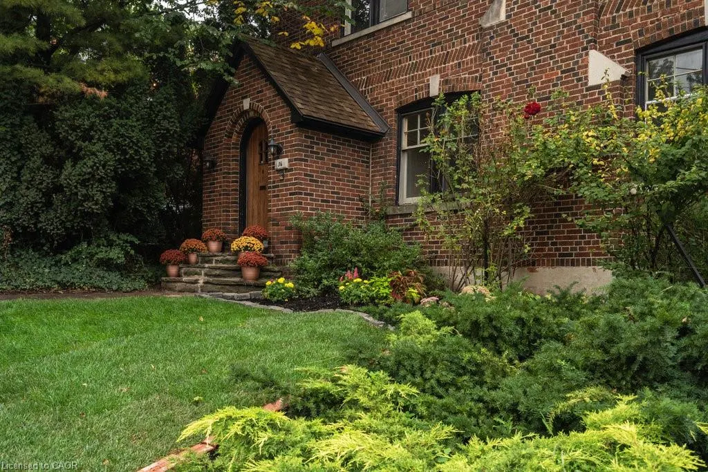 36 Mountwood Avenue