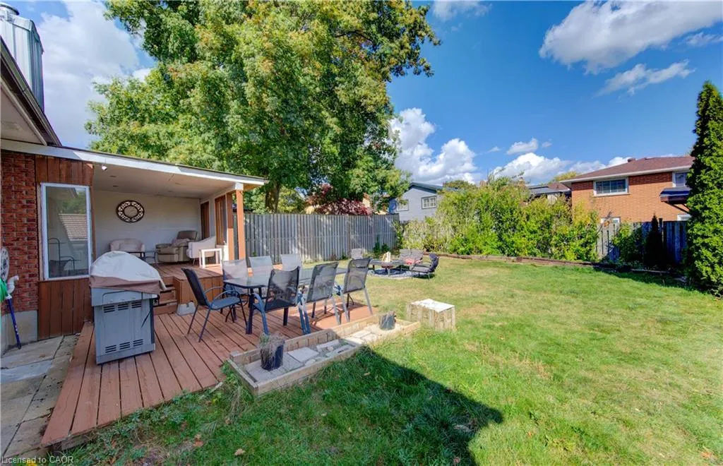 320 Country Hill Drive