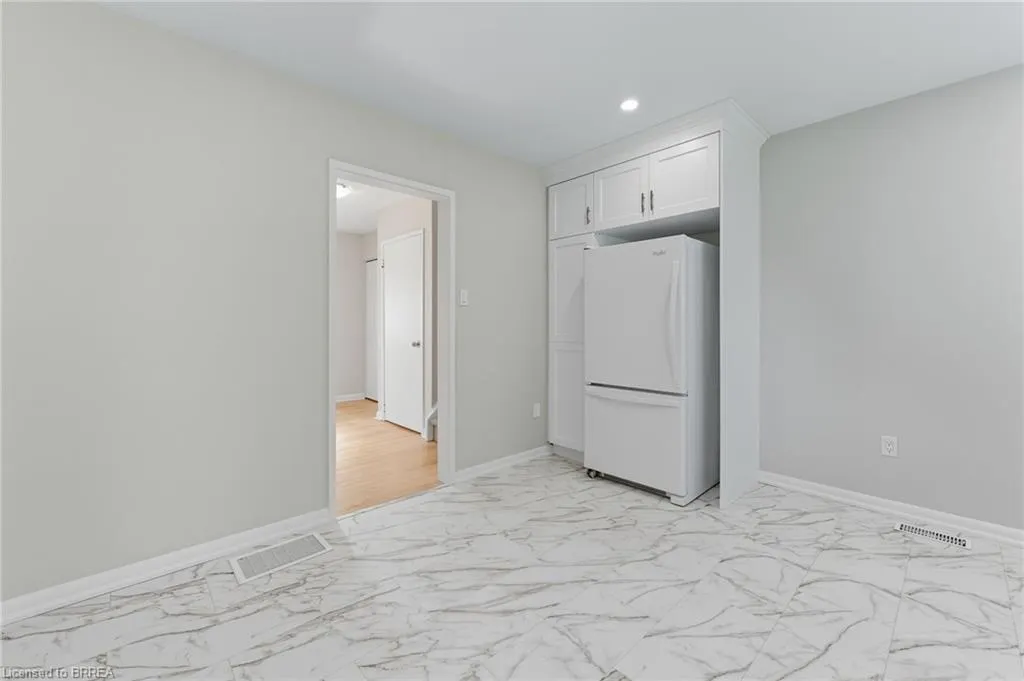 30 Forsythe Avenue