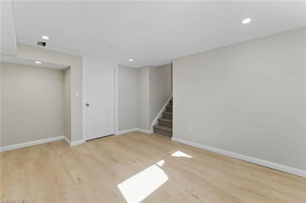 30 Forsythe Avenue