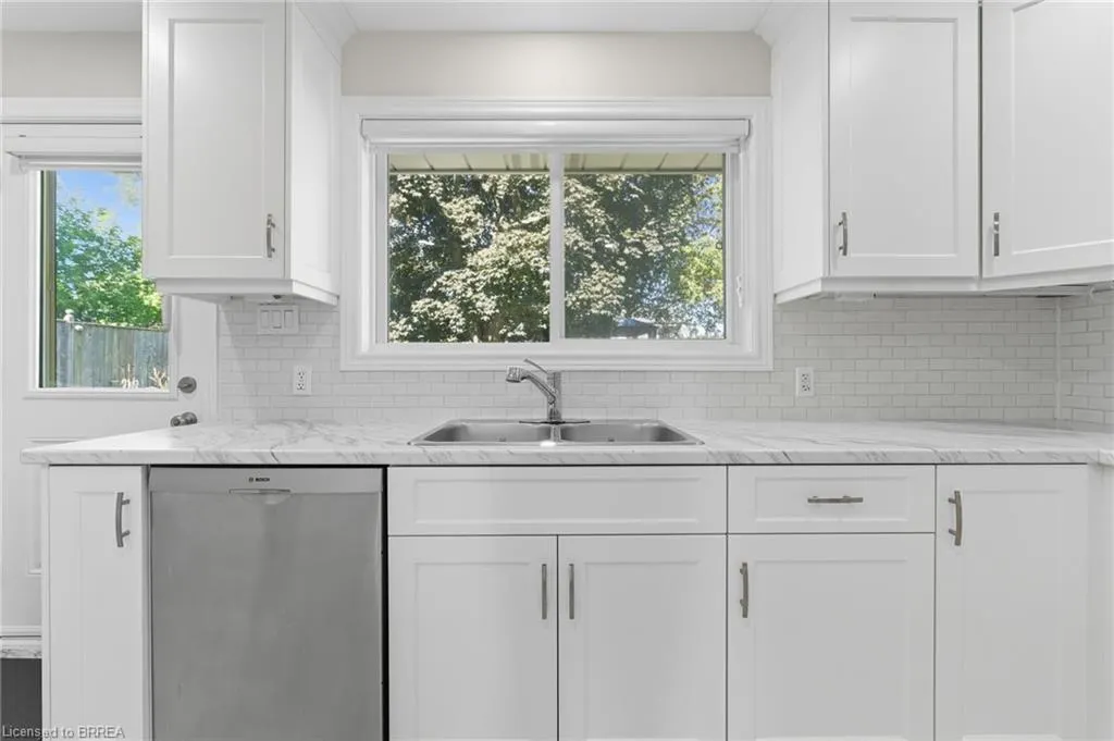 30 Forsythe Avenue