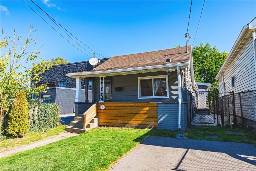 24 Rowanwood Street