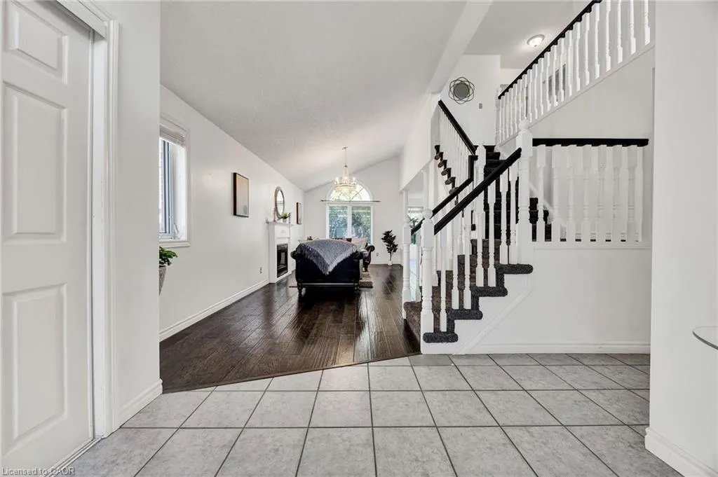14 Keller Crescent