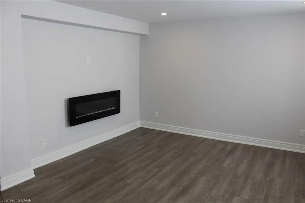 238 Sanatorium Road, #2