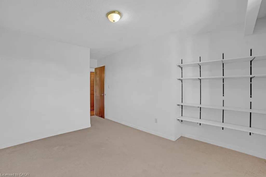 585 Junction Road