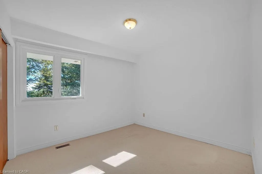 585 Junction Road