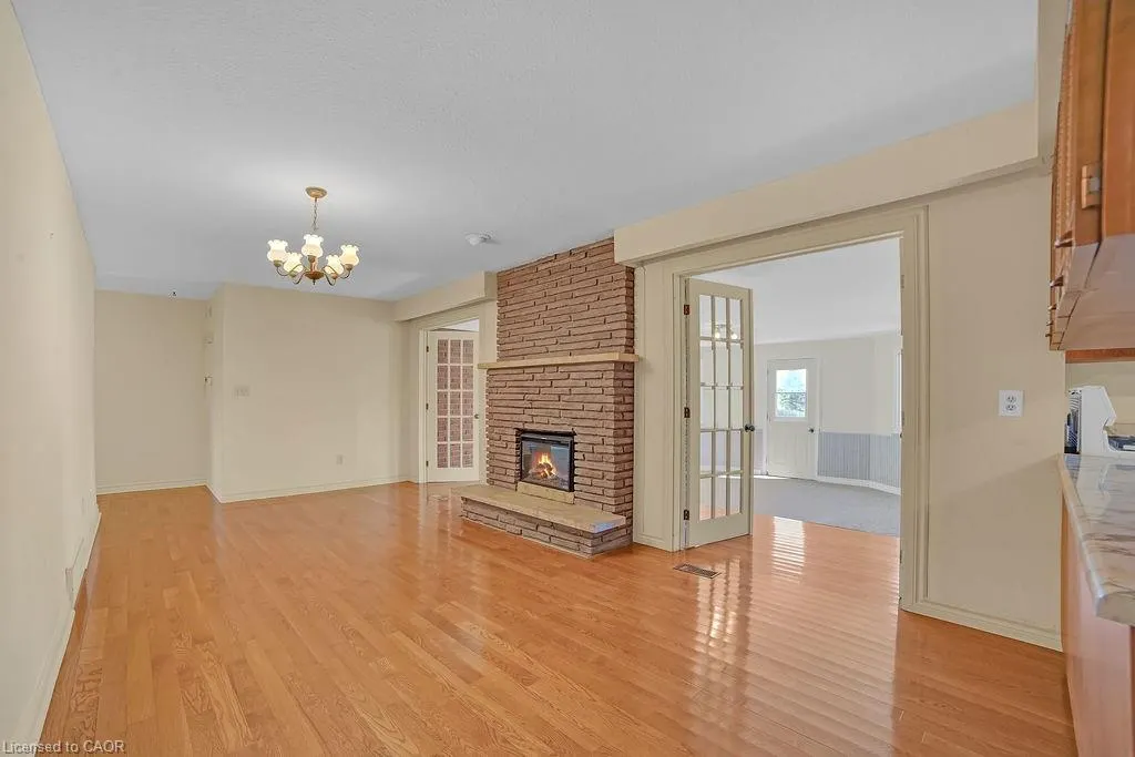 585 Junction Road