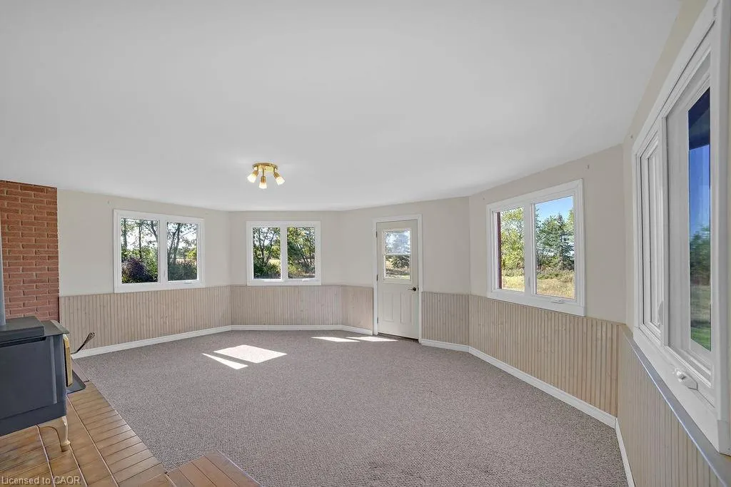 585 Junction Road