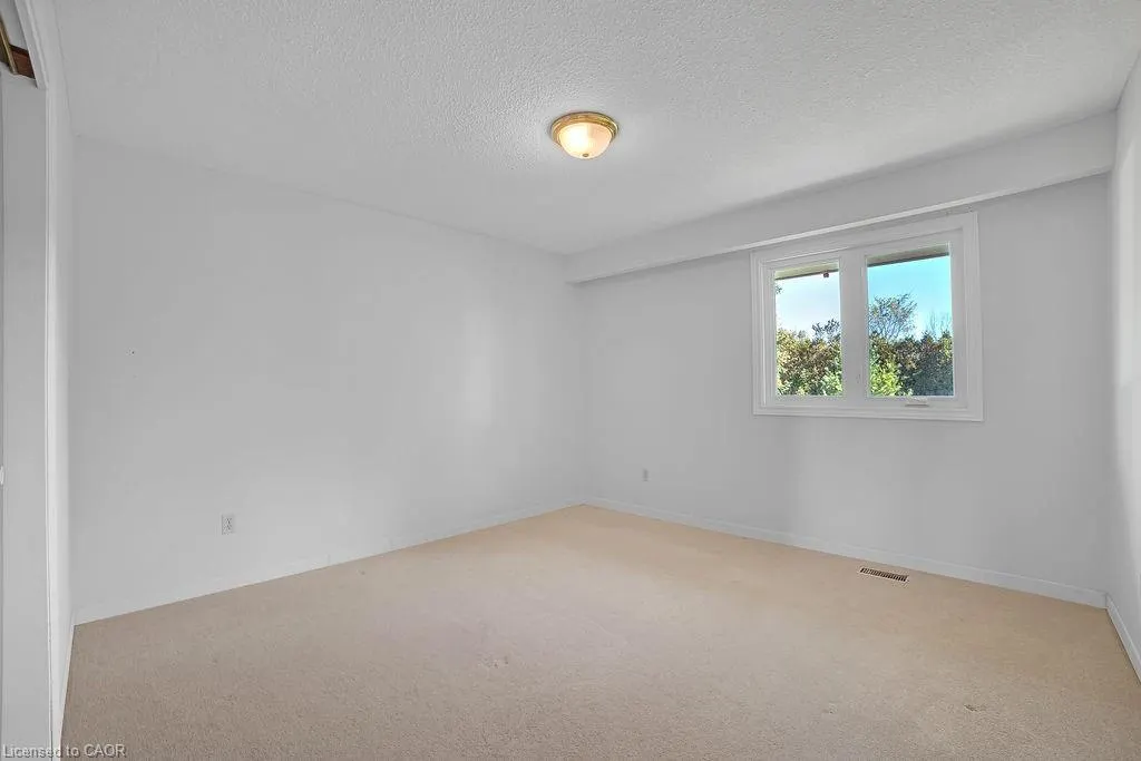 585 Junction Road