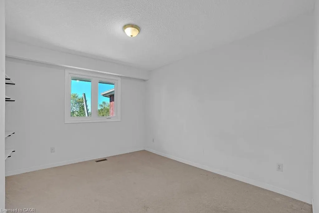 585 Junction Road