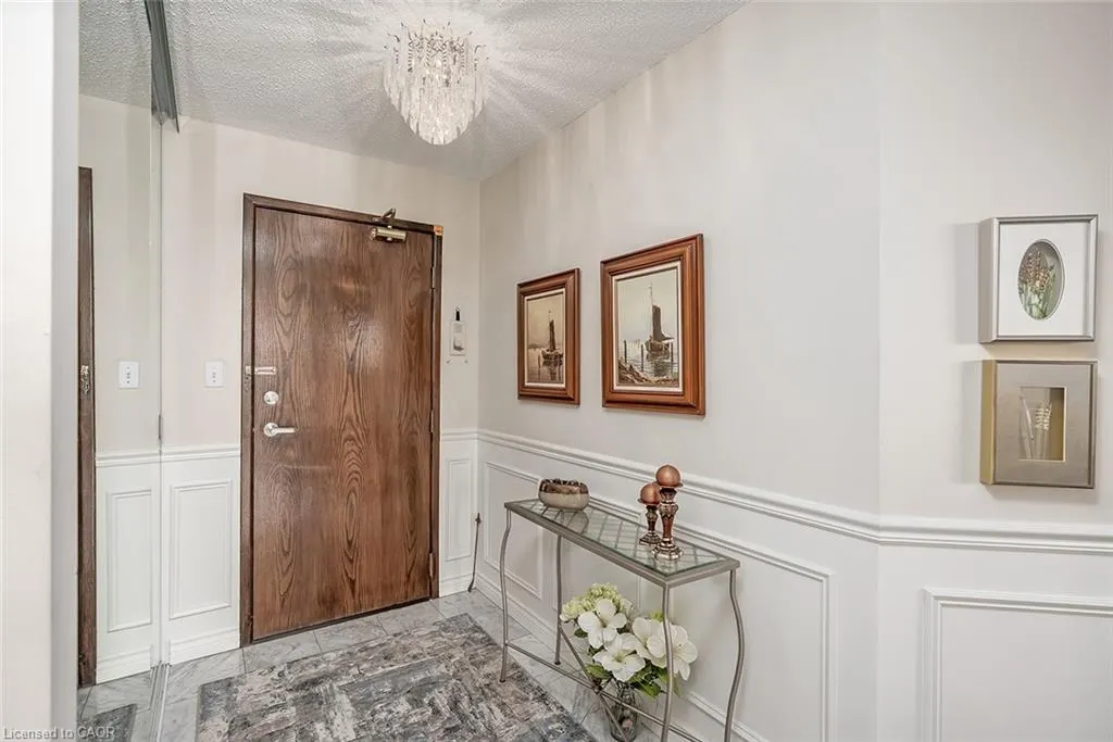 1276 Maple Crossing Boulevard, #612