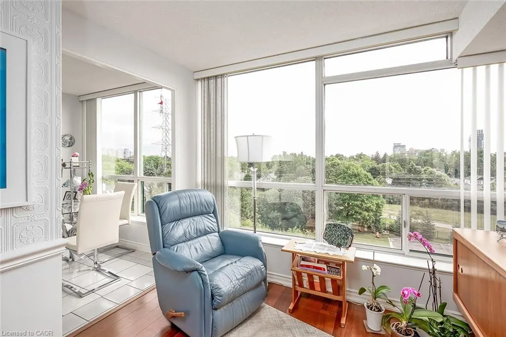 1276 Maple Crossing Boulevard, #612